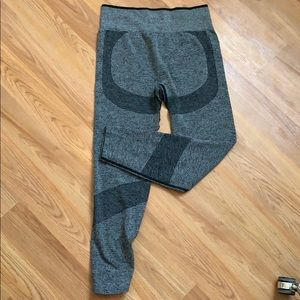 Victoria’s Secret PINK leggings